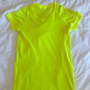 NEON YELLOW SHORT SLEEVE LULULEMON TOP
